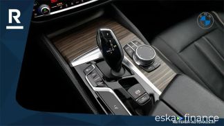 Lízing Kombi BMW 530 2018