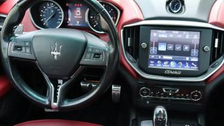 Lízing Sedan Maserati Ghibli 2016