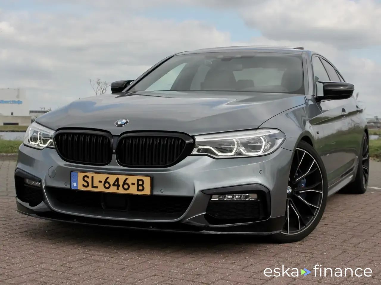 Lízing Sedan BMW 540 2018