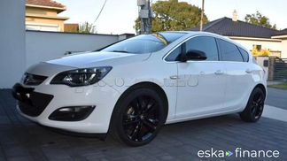 Lízing Hatchback Opel Astra 2014