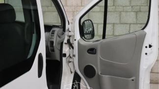 Lízing Hatchback Opel Vivaro 2013