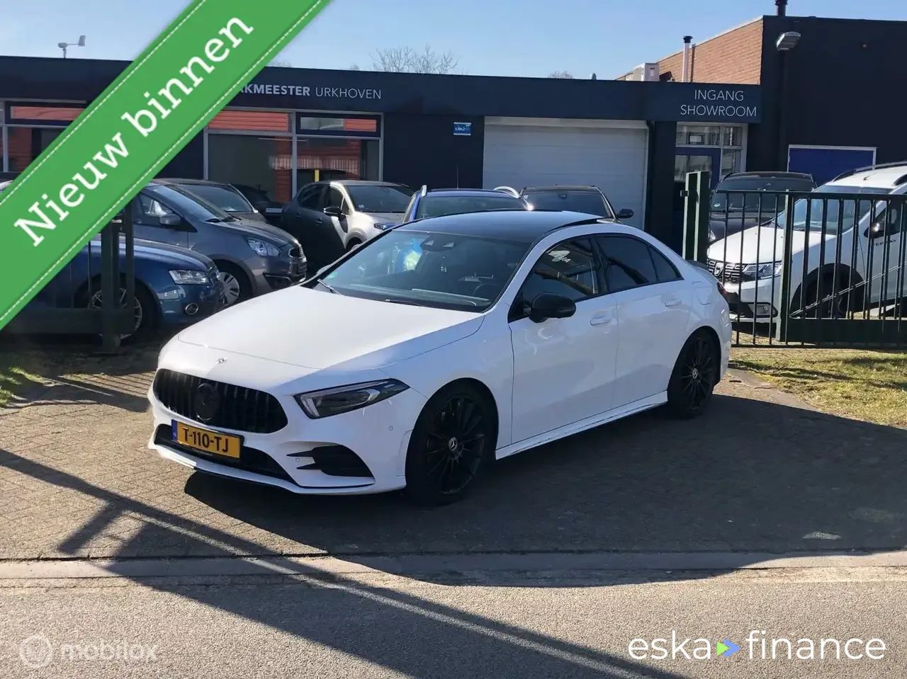 Lízing Sedan MERCEDES A 220 2020