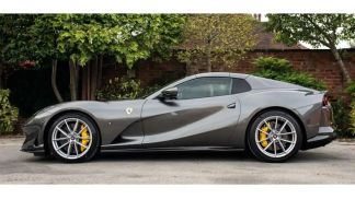 Finansowanie Zamienny Ferrari 812 2024