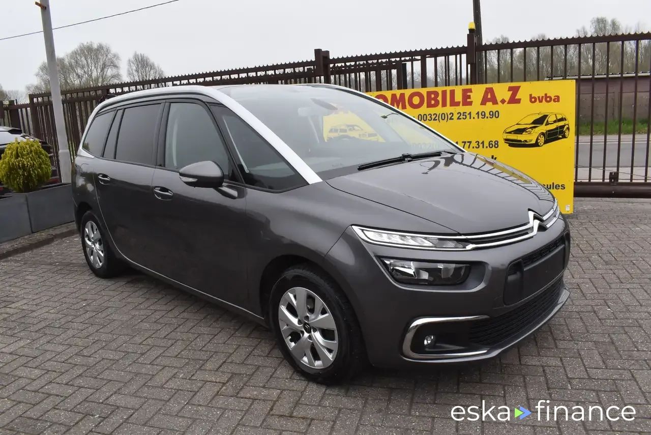 Financování Hatchback Citroën GRAND C4 SPACETOURER 2020