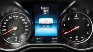 Financování Hatchback MERCEDES V 220 2021