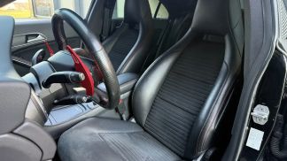 Lízing Sedan MERCEDES CLA 180 2015