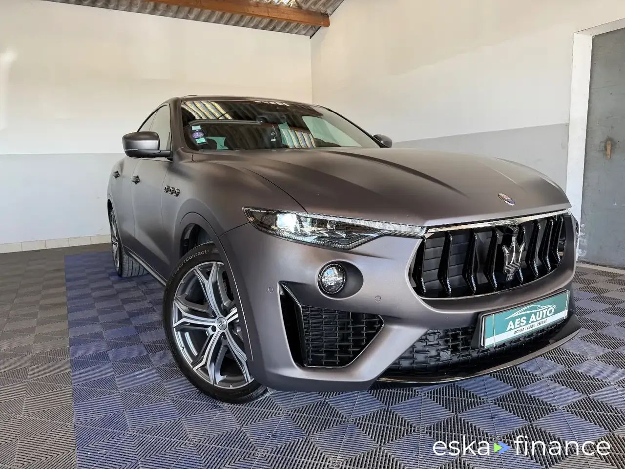 Leasing Wagon Maserati Levante 2019