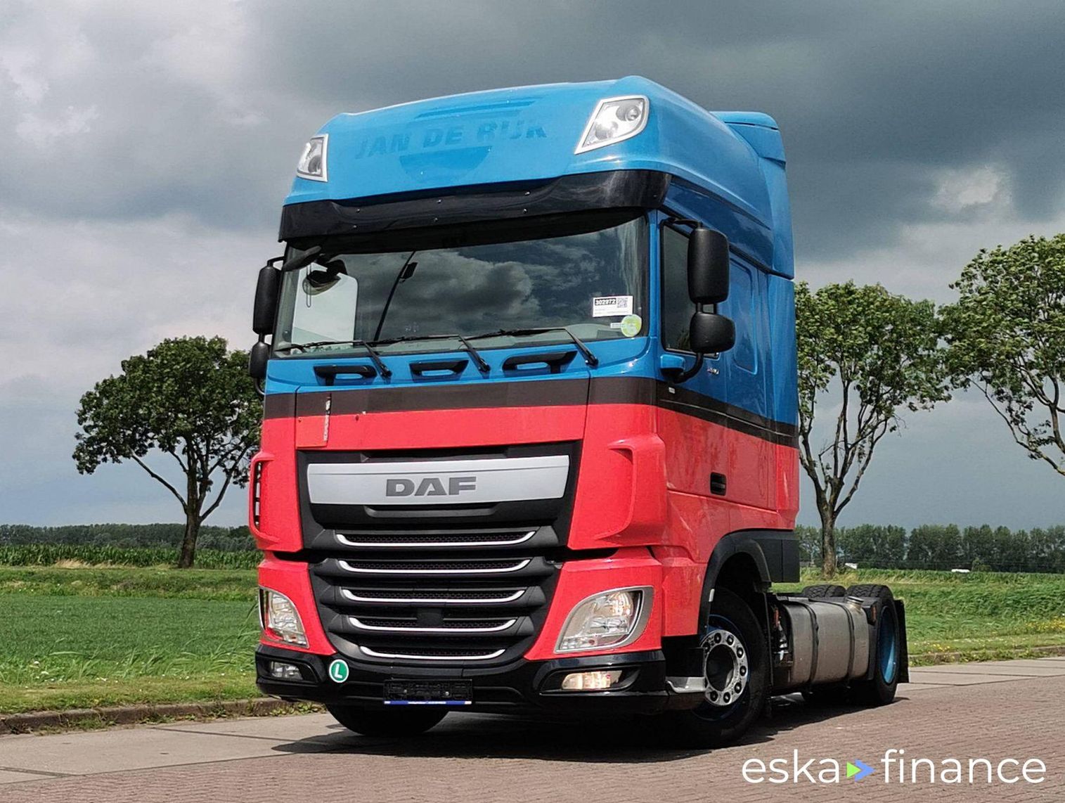 Lízing Traktor DAF XF 440 2017