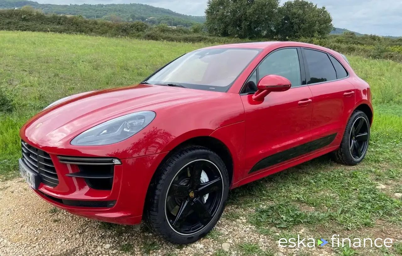 Lízing SUV Porsche Macan 2019