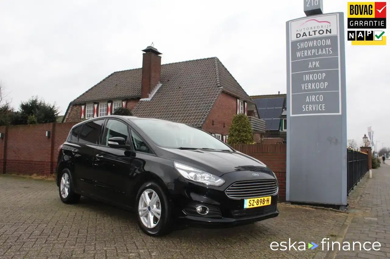 Lízing Hatchback Ford S-Max 2017