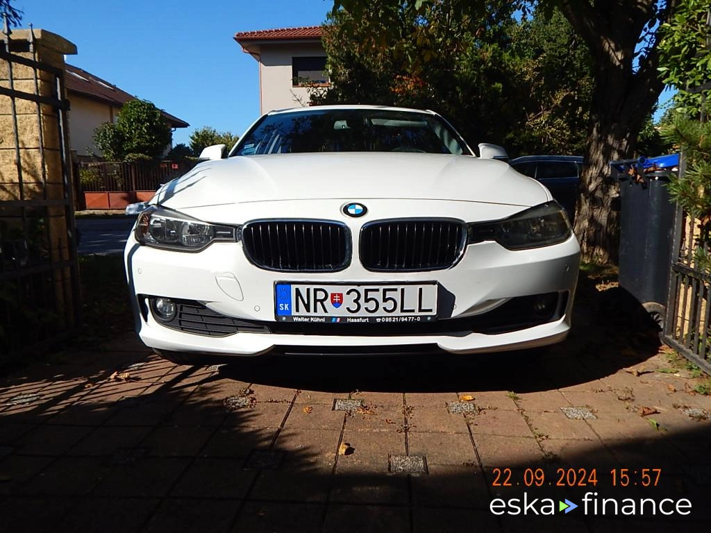 Lízing Sedan BMW RAD 3 2012