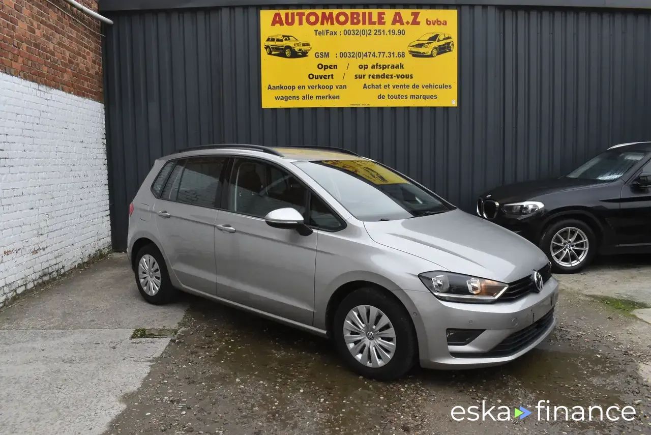 Lízing Hatchback Volkswagen Golf Sportsvan 2016
