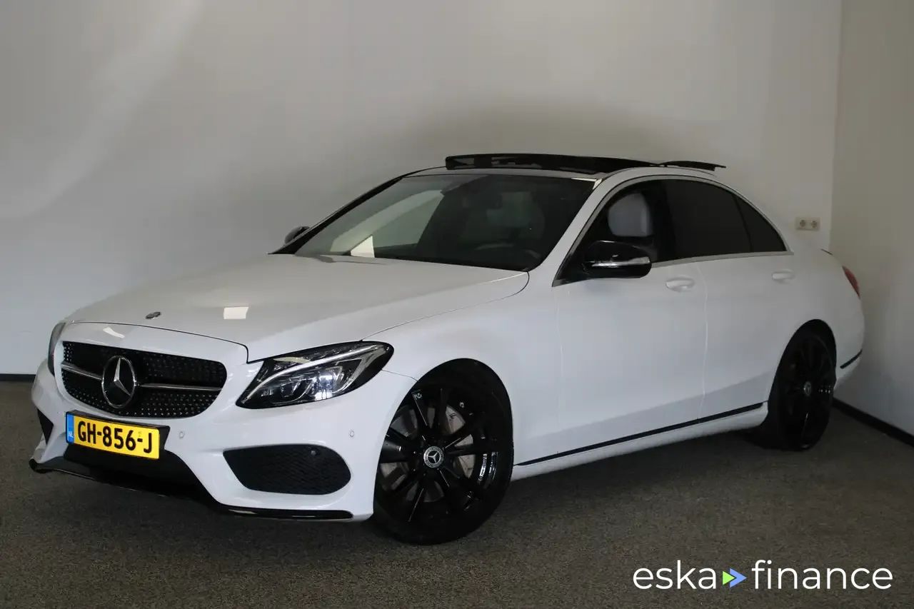 Lízing Sedan MERCEDES C 350 2015