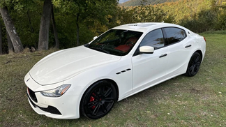 Lízing Sedan Maserati Ghibli 2015