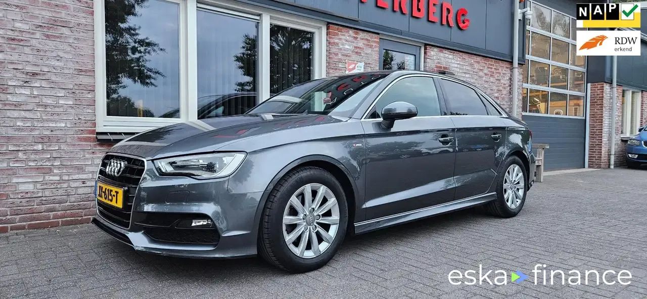 Lízing Sedan Audi A3 2016