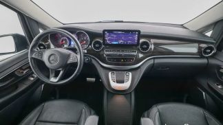 Lízing Hatchback MERCEDES V 300 2021