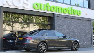 Lízing Sedan MERCEDES E 300 2023