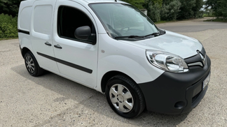 Zamknięte pudełko Renault Kangoo 2019