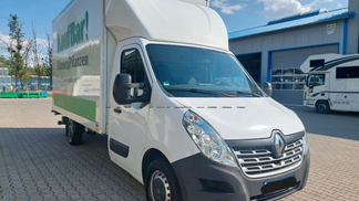 Specjalna ciężarówka Renault Master 2019