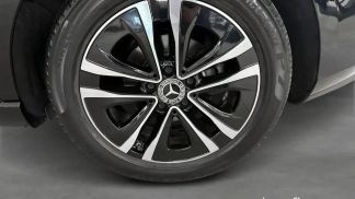 Lízing Hatchback MERCEDES B 180 2023