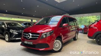 Lízing Hatchback MERCEDES V 250 2023