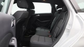 Lízing Hatchback MERCEDES B 180 2017
