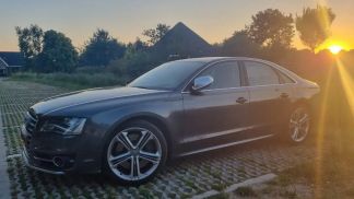 Lízing Sedan Audi S8 2013
