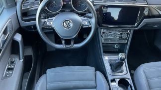 Lízing Hatchback Volkswagen Touran 2021