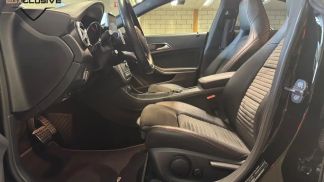 Lízing Sedan MERCEDES CLA 180 2018