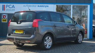 Financování Hatchback Peugeot 5008 2011