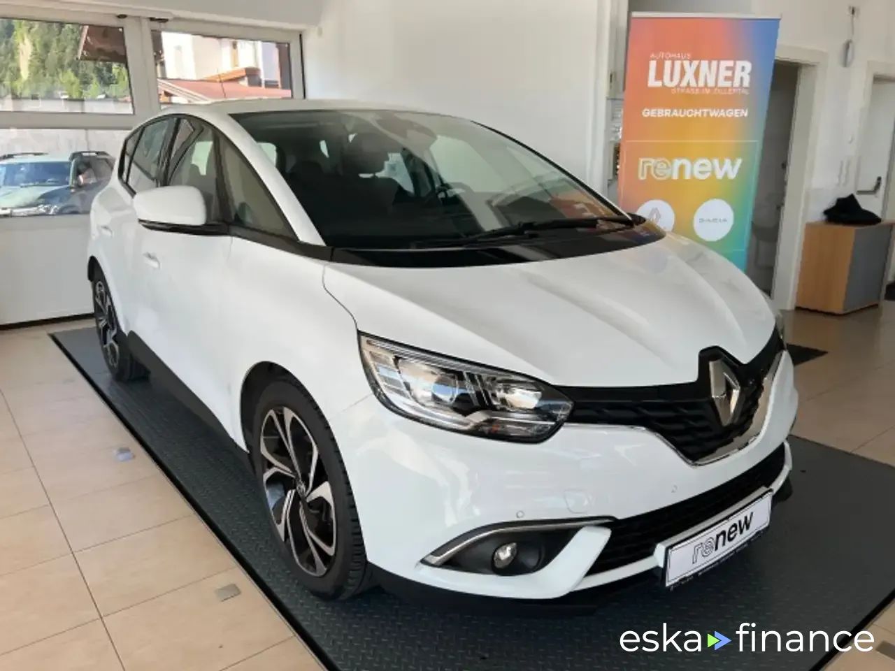 Lízing Hatchback Renault Scenic 2020