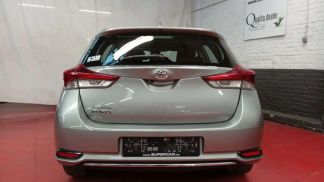 Leasing Sedan Toyota Auris 2017