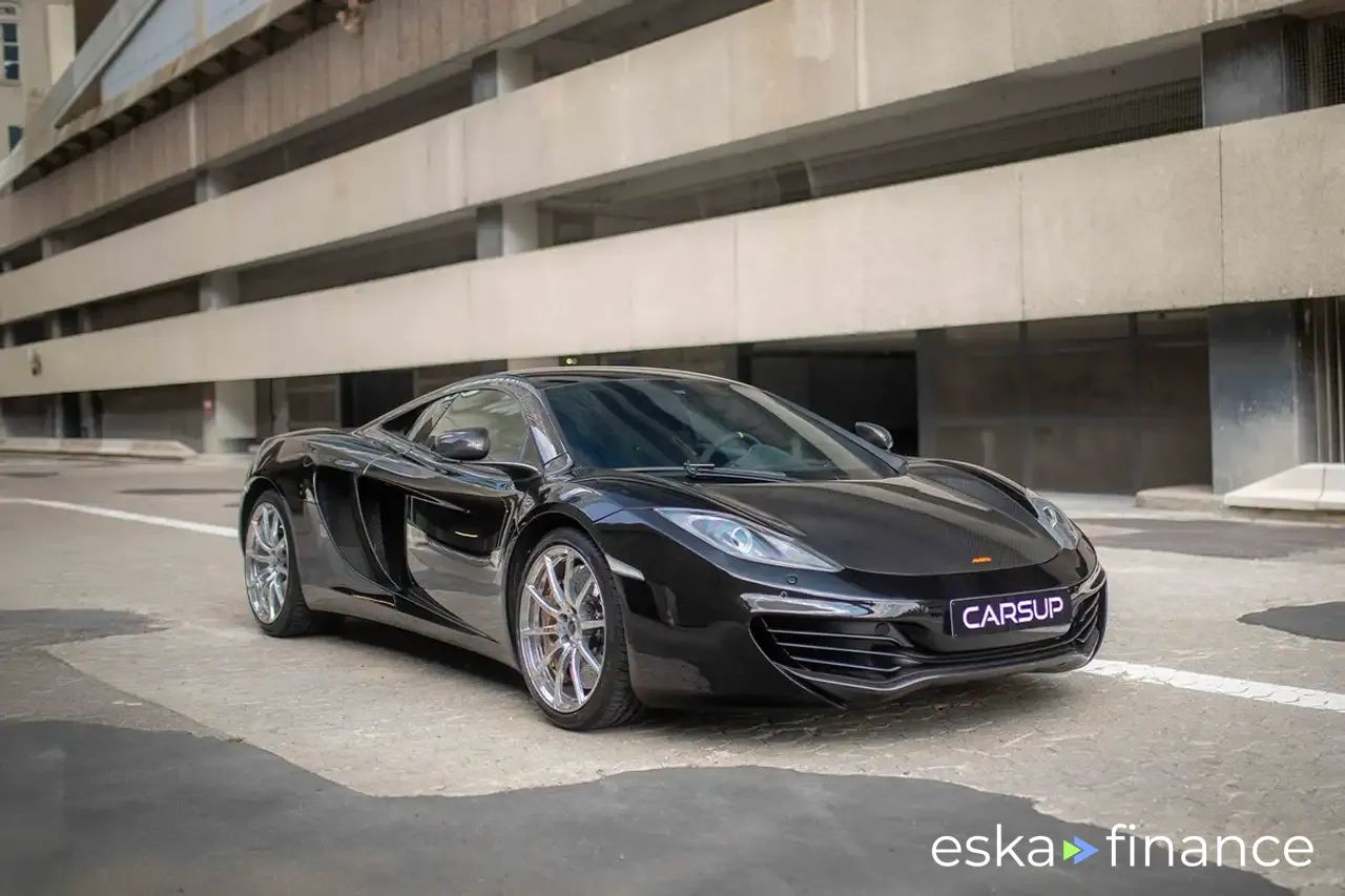 Coupé McLaren MP4-12C 2013