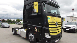 Ciągnik siodłowy MERCEDES ACTROS 2017