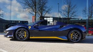 Leasing Convertible Ferrari 488 2020