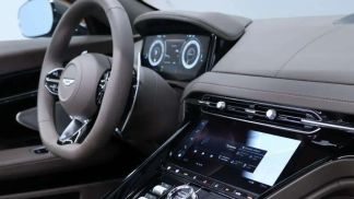 Leasing Convertible Aston Martin DB12 2024