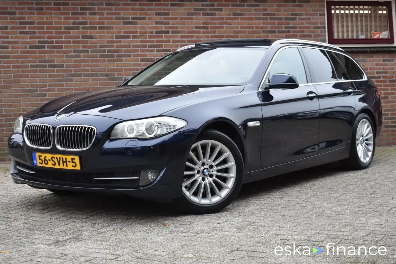 Leasing Wagon BMW 523 2011