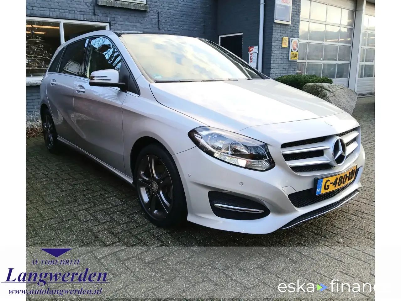 Leasing Hatchback MERCEDES B 200 2014