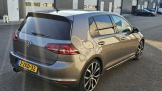 Lízing Sedan Volkswagen Golf 2015