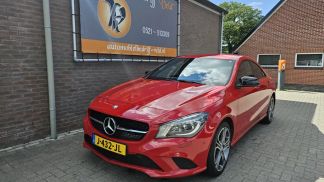 Lízing Sedan MERCEDES CLA 200 2013