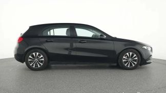 Lízing Hatchback MERCEDES A 200 2021