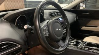 Lízing Sedan Jaguar XE 2018