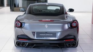 Financování Konvertibilní Ferrari Portofino 2018