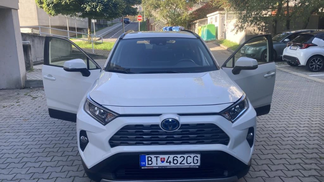 Lízing SUV Toyota RAV4 2020