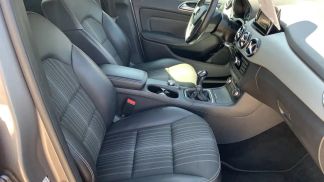 Lízing Hatchback MERCEDES B 200 2014
