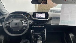 Lízing Sedan Peugeot E-208 2024