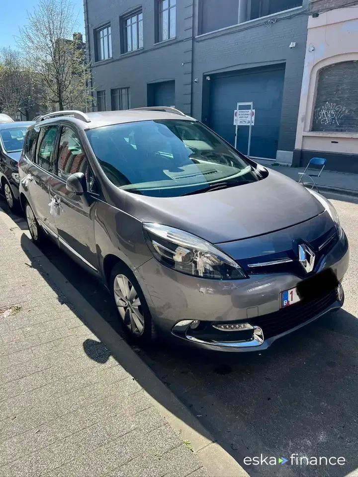 Lízing Hatchback Renault Grand Scenic 2014