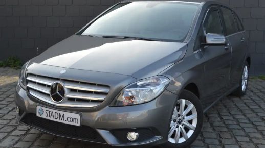 MERCEDES B 180 2014