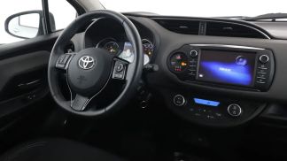 Lízing Hatchback Toyota Yaris 2017