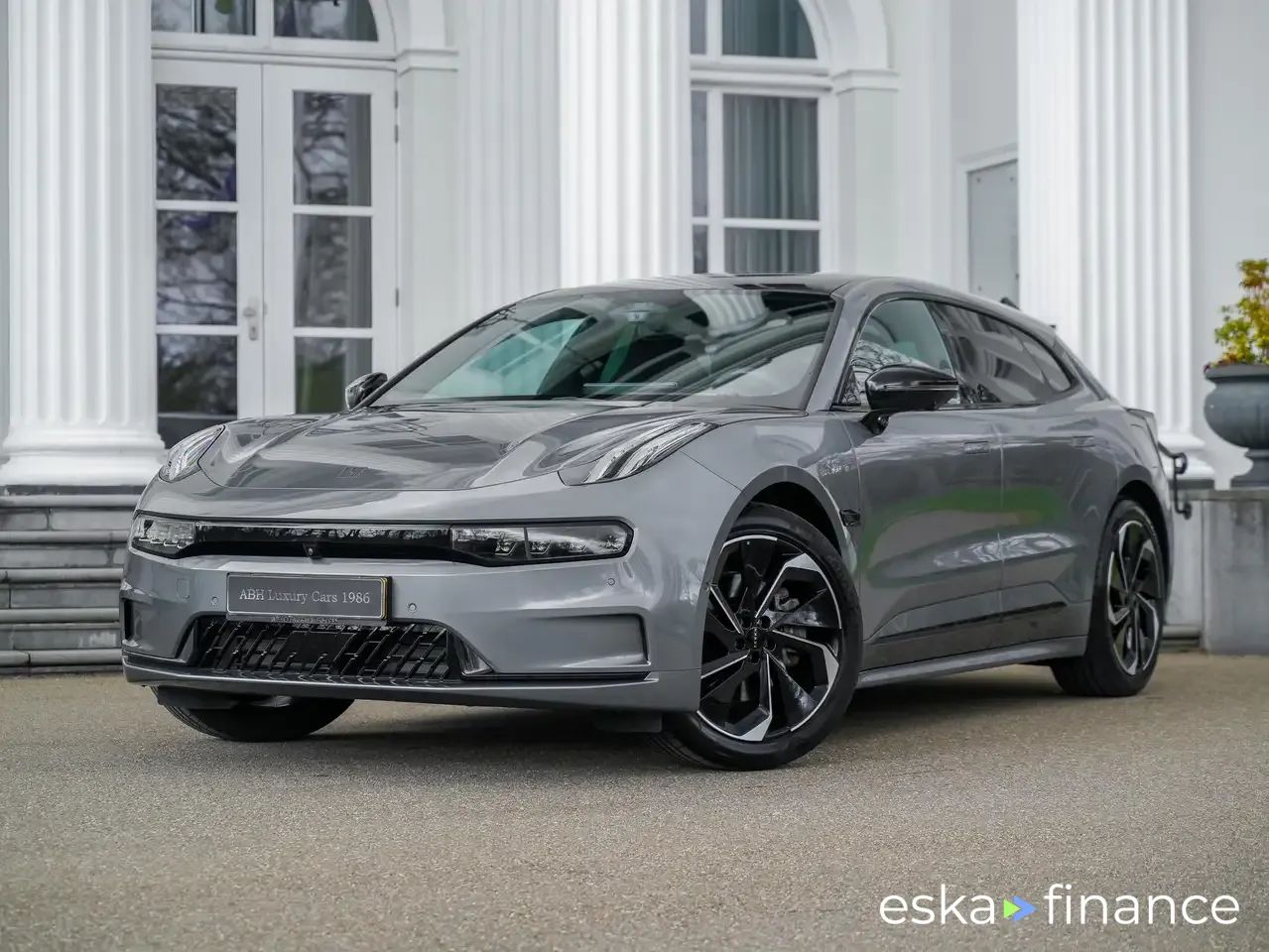 Leasing Hatchback ZEEKR 001 2024